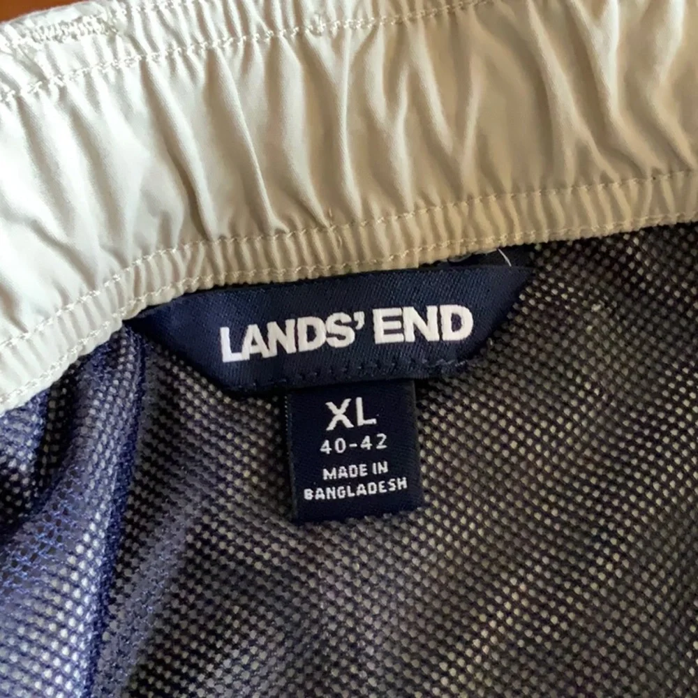 Lands End Hiking Shorts With Liner Men’s XL Tan Swim Technical Fabric